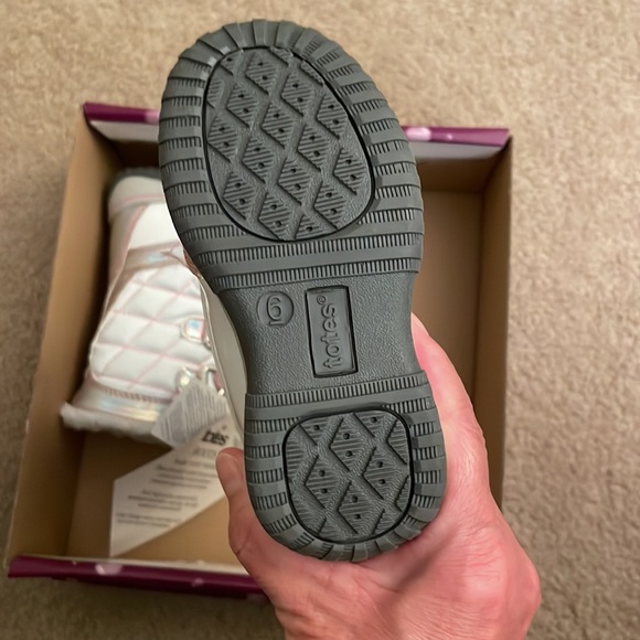 Totes Kids Ernie White & Pink Boots - Girls Size 6M - Picture 6 of 14